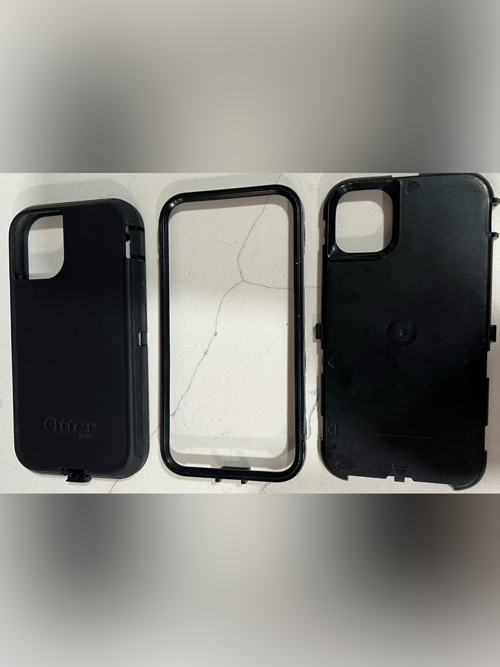 OtterBox iPhone 11 - Picture 14 of 15